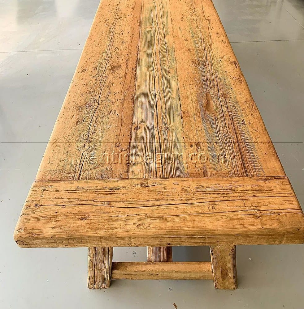 Mesa de madera estilo vintage